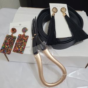 U shape buckle belt & 1 pair of earring ✨️